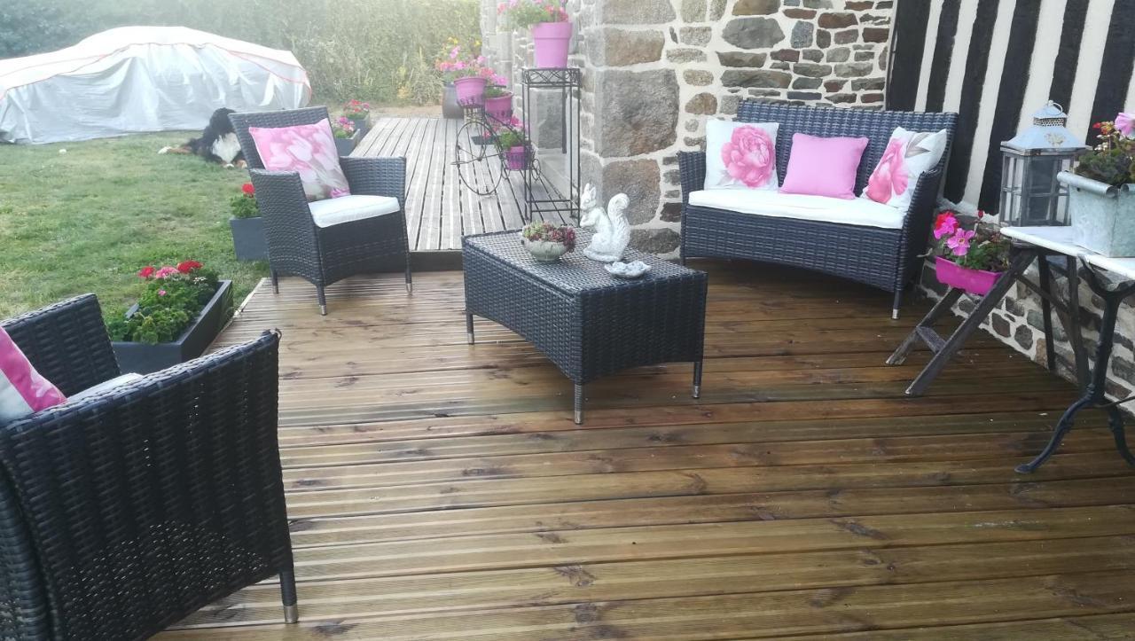 La Gerbaudiere Chambres&Table D Hotes Proche Mont Saint Michel Cuisine Maison Notre-Dame-du-Touchet 외부 사진