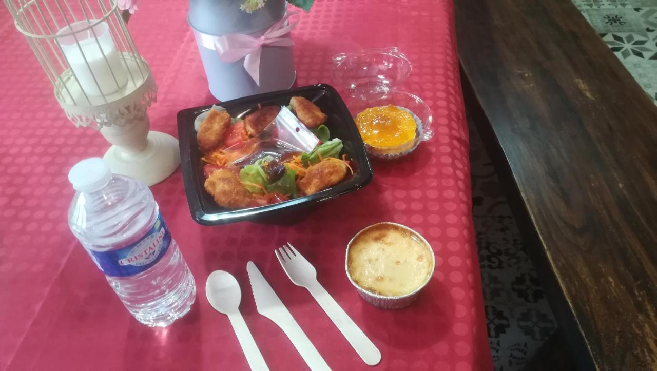 La Gerbaudiere Chambres&Table D Hotes Proche Mont Saint Michel Cuisine Maison Notre-Dame-du-Touchet 외부 사진