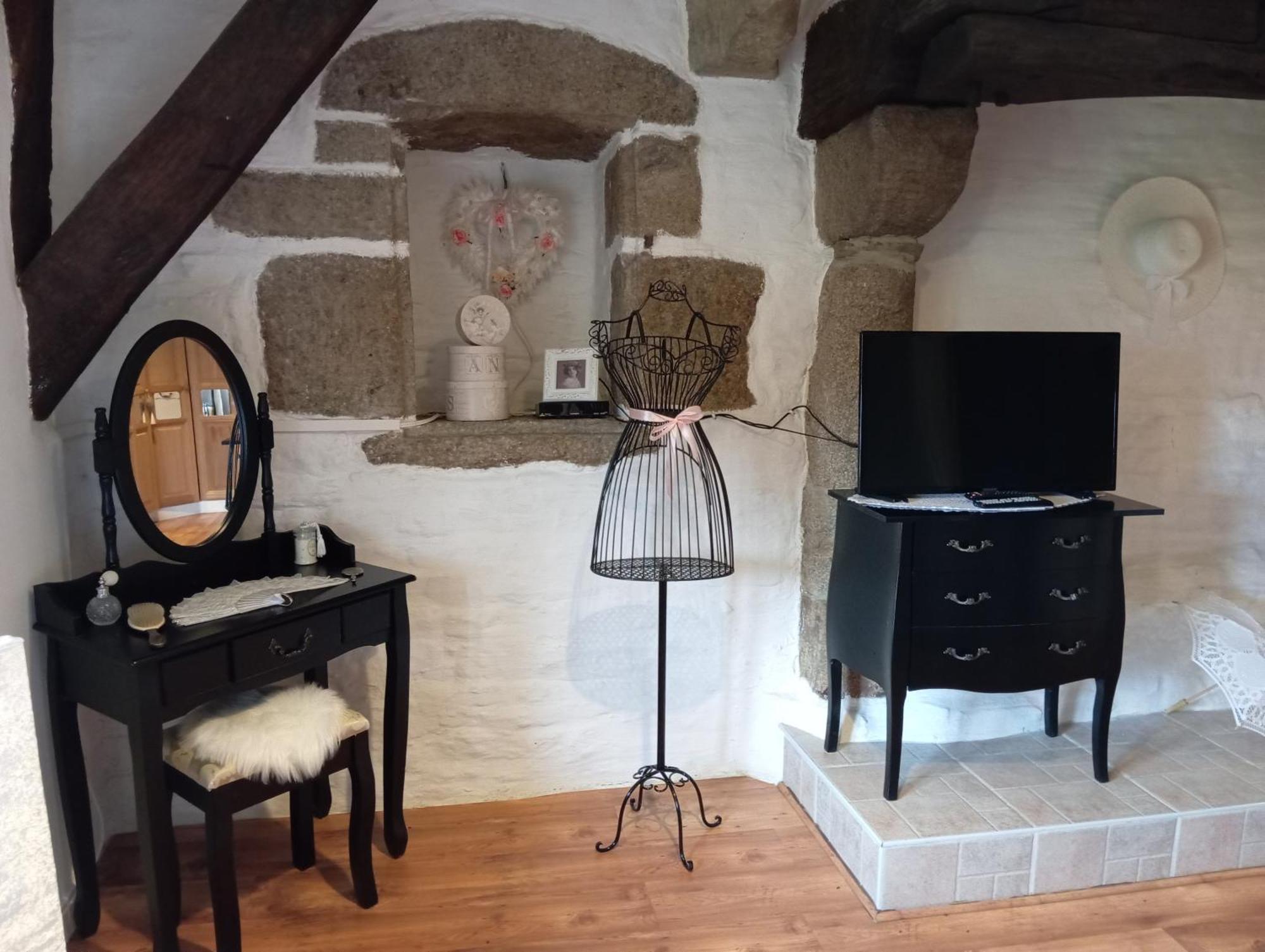 La Gerbaudiere Chambres&Table D Hotes Proche Mont Saint Michel Cuisine Maison Notre-Dame-du-Touchet 외부 사진